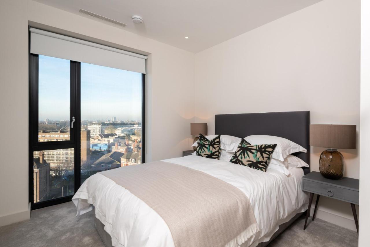 Modern Family Home Close To Victoria Station By Underthedoormat 런던 외부 사진