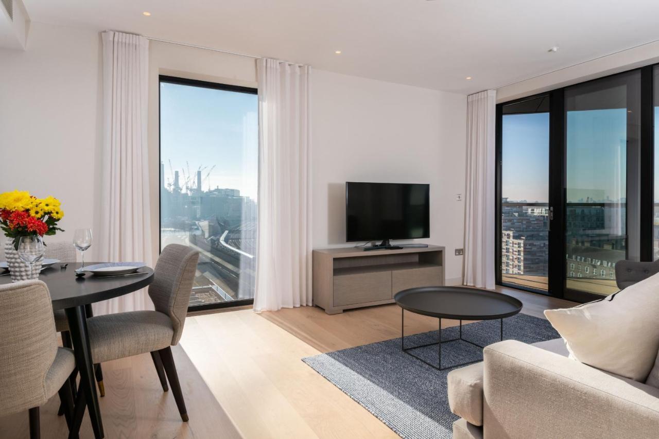 Modern Family Home Close To Victoria Station By Underthedoormat 런던 외부 사진