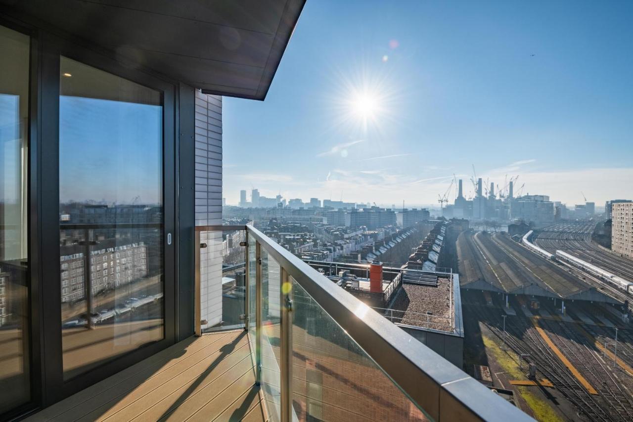 Modern Family Home Close To Victoria Station By Underthedoormat 런던 외부 사진