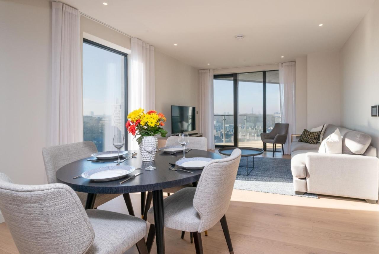 Modern Family Home Close To Victoria Station By Underthedoormat 런던 외부 사진